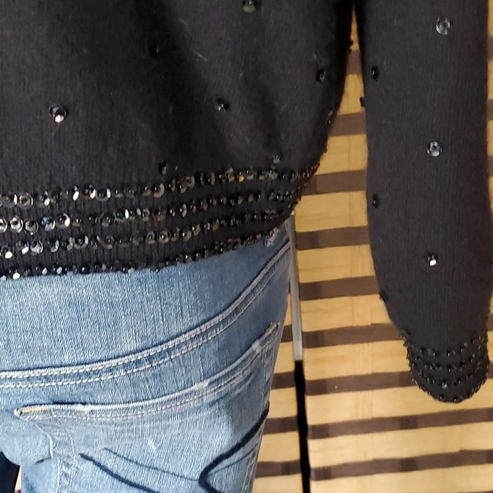 Cecile Angora Bermuda lined cardigan - Picture 7 of 12
